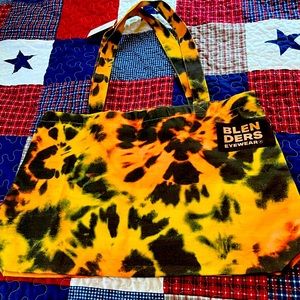 Blenders Eyewear tote bag